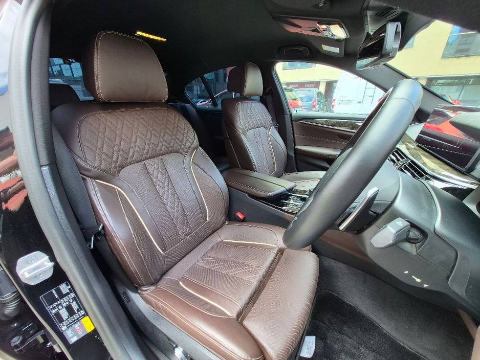 2020 BMW 5 Series 2L Petrol Plug-in Hybrid For Sale Images