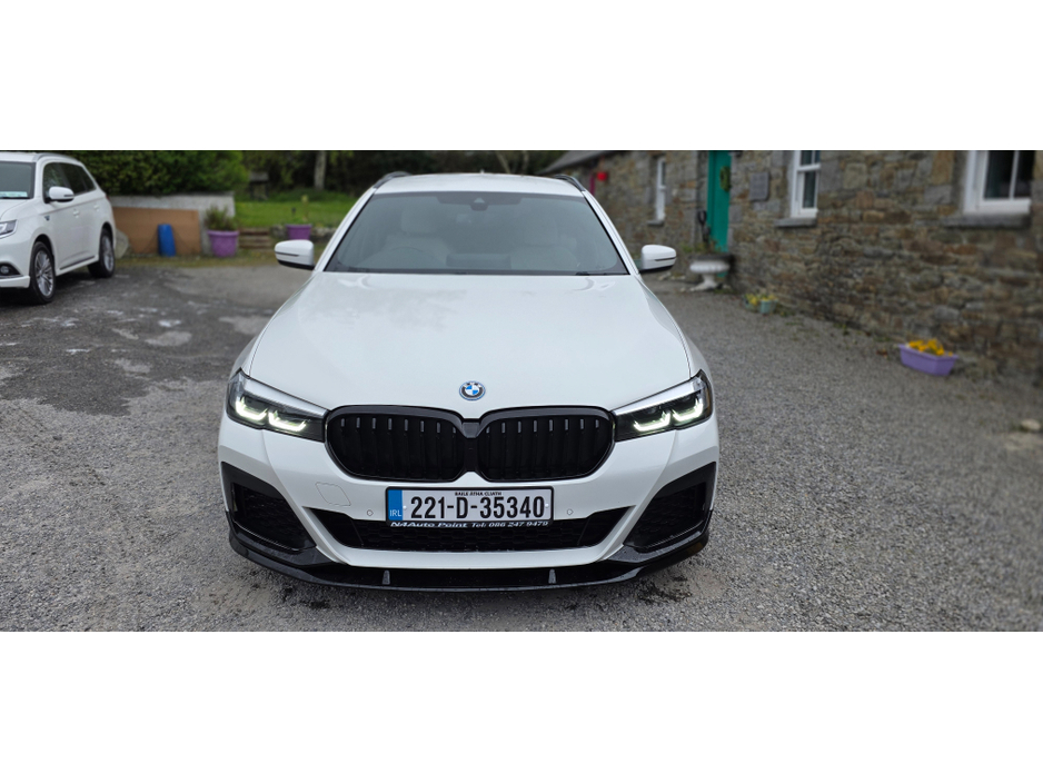 2022 BMW 5 Series 2L Petrol Plug-in Hybrid For Sale Images