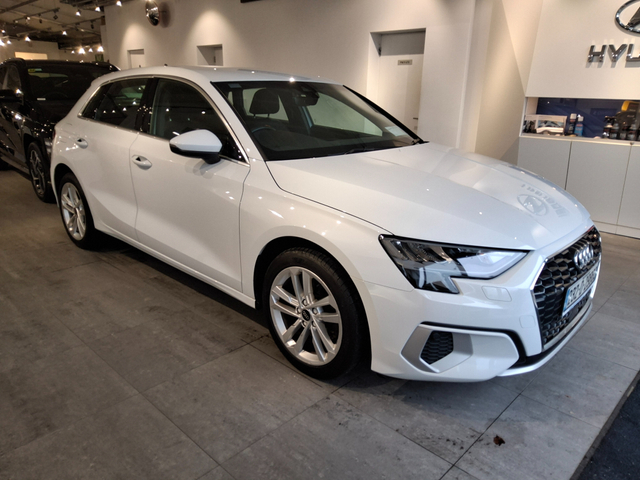 2023 AUDI A3 SPORT 40 TFSI E ** PLUG IN HYBRID ** Full Leather **