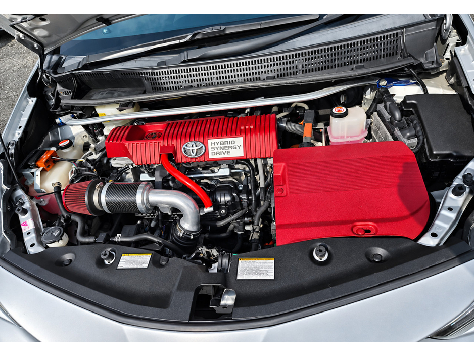 2016 Toyota Prius 1.8L Petrol Hybrid For Sale Images