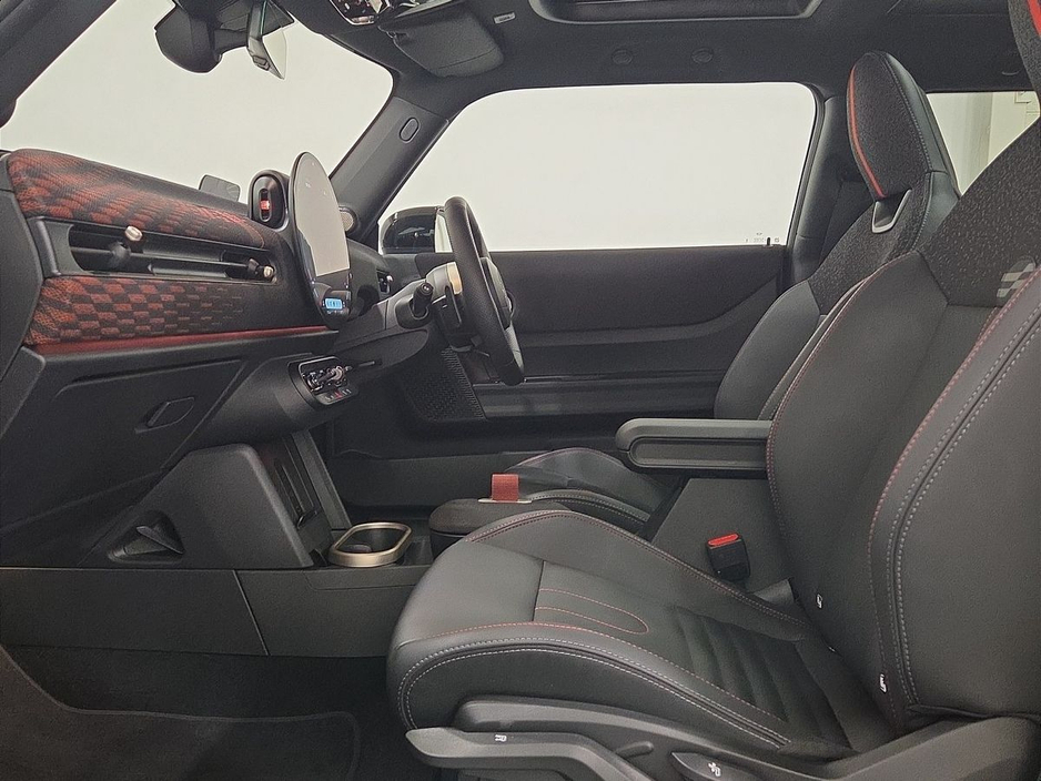 2026 MINI Hatch 2L Petrol For Sale Images