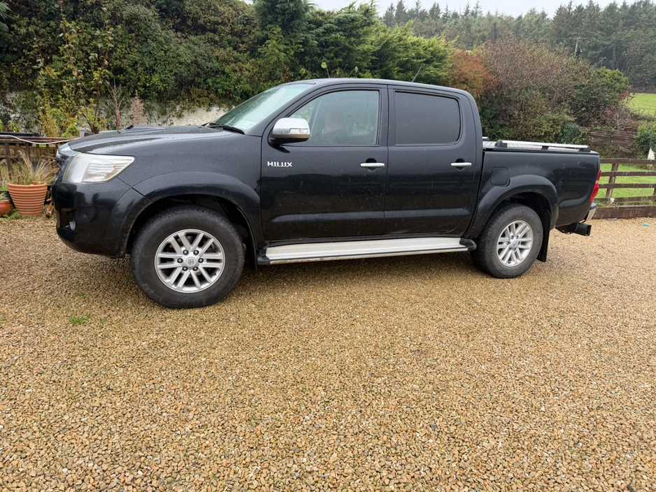 2015 Toyota Hilux 3L Diesel For Sale Images