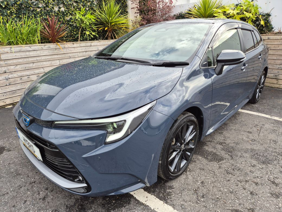 Toyota Corolla 1.8 HYBRID / WXB SPORT / HIGH SPEC / TAX €160