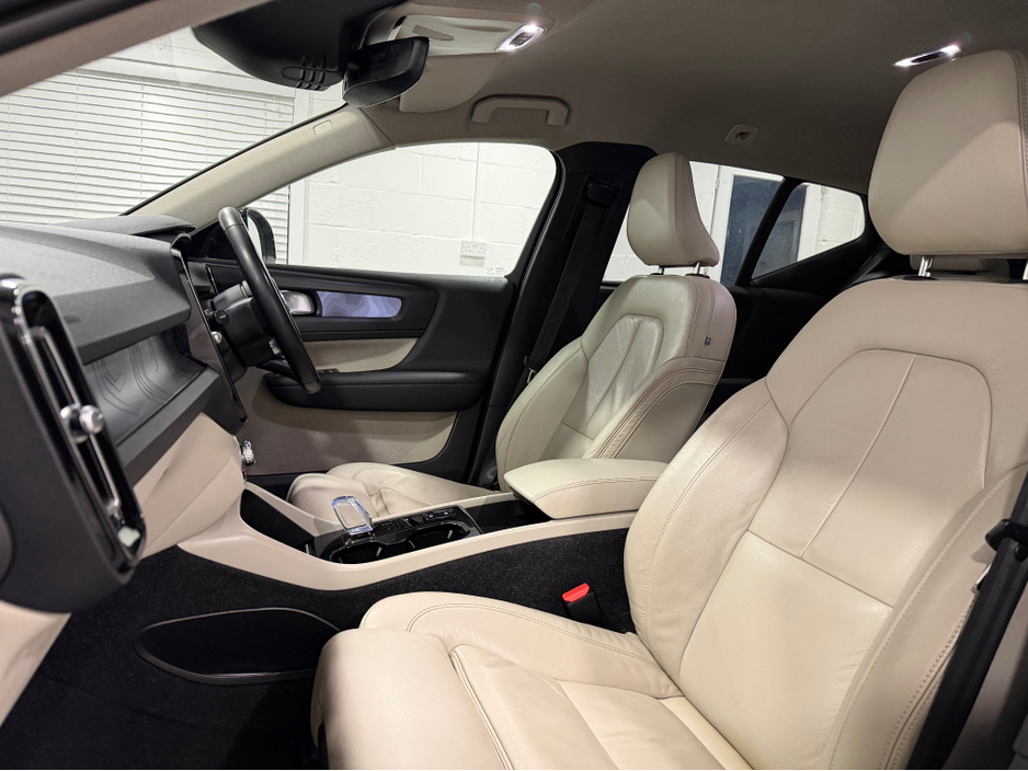 2022 Volvo XC40 1.5L Petrol Plug-in Hybrid For Sale Images