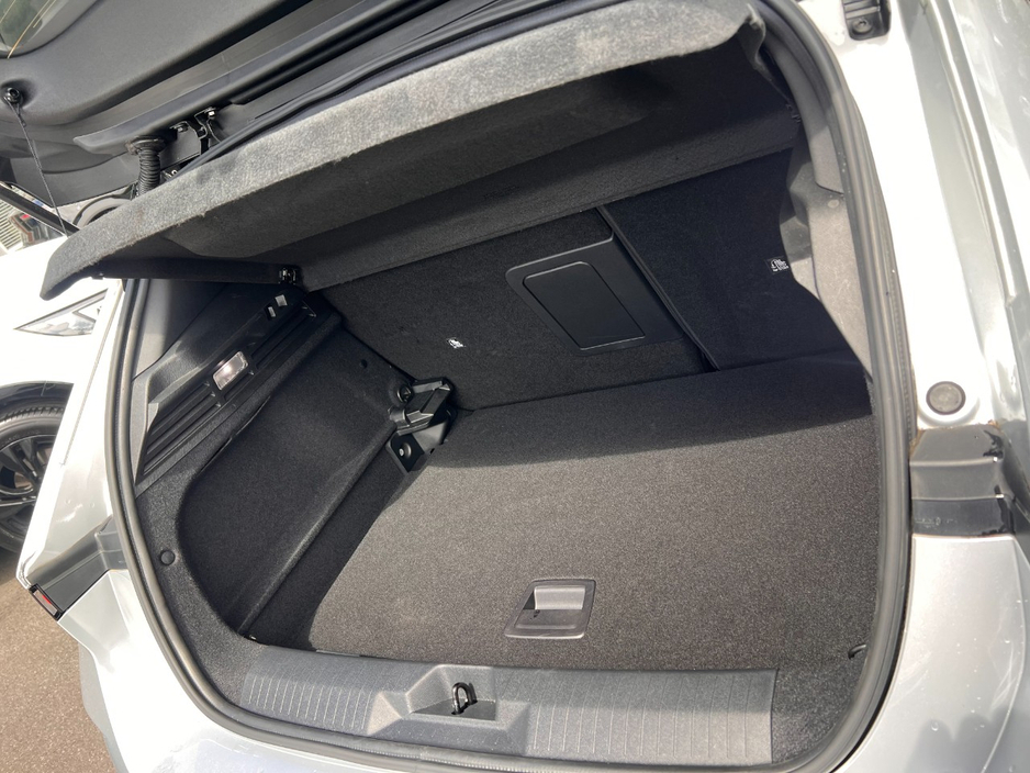 2024 Opel Astra 1.2L Petrol For Sale Images
