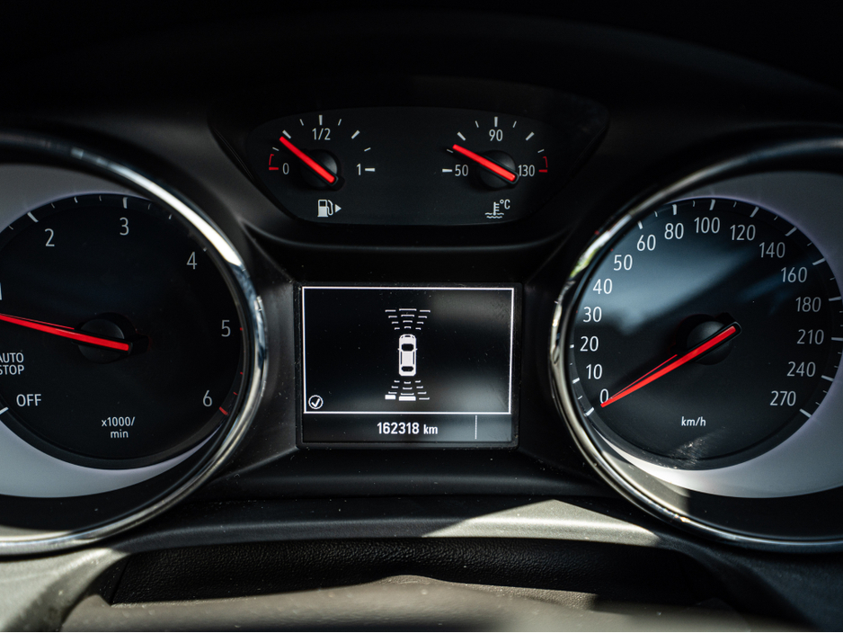 2017 Opel Insignia 1.6L Diesel For Sale Images