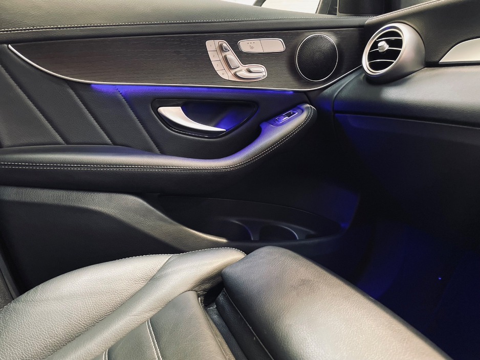 2021 Mercedes-Benz GLC Class 2L Petrol Plug-in Hybrid For Sale Images