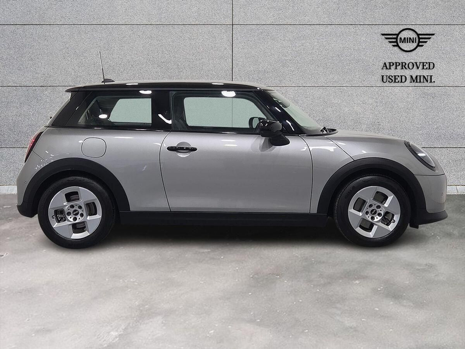 2024 MINI Hatch 1.5L Petrol For Sale Images