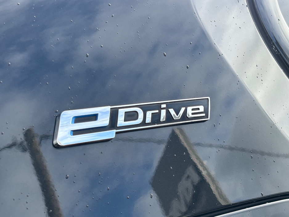 2019 BMW 5 Series 2L Petrol Plug-in Hybrid For Sale Images