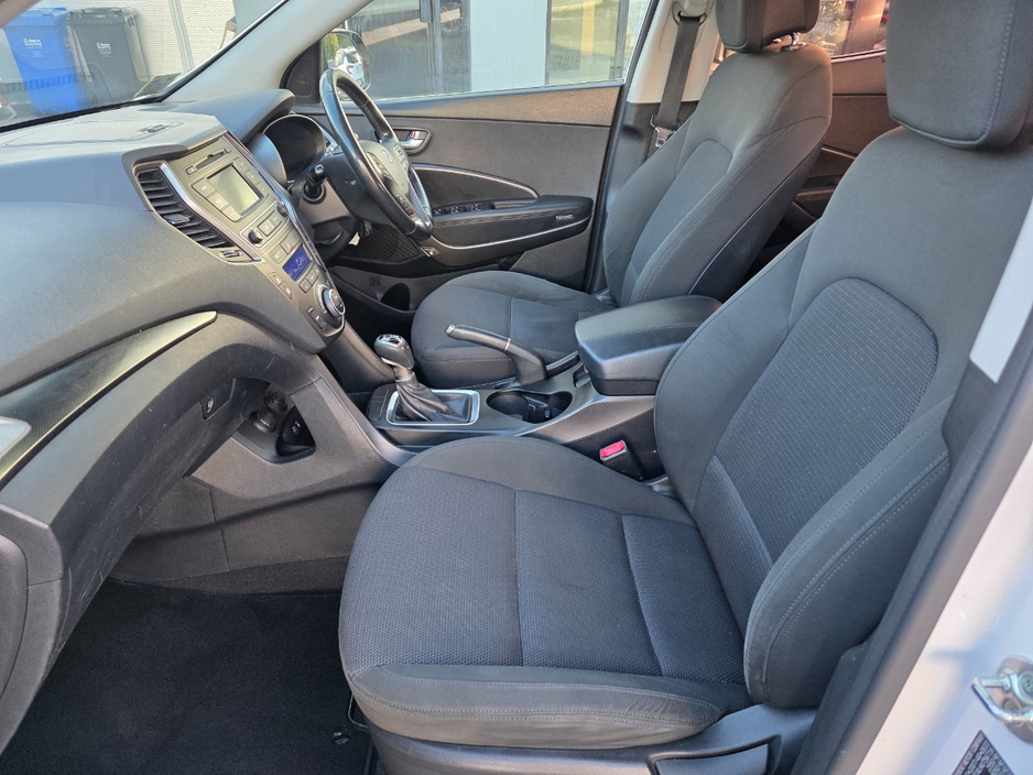 2017 Hyundai Santa Fe 2.2L Diesel For Sale Images
