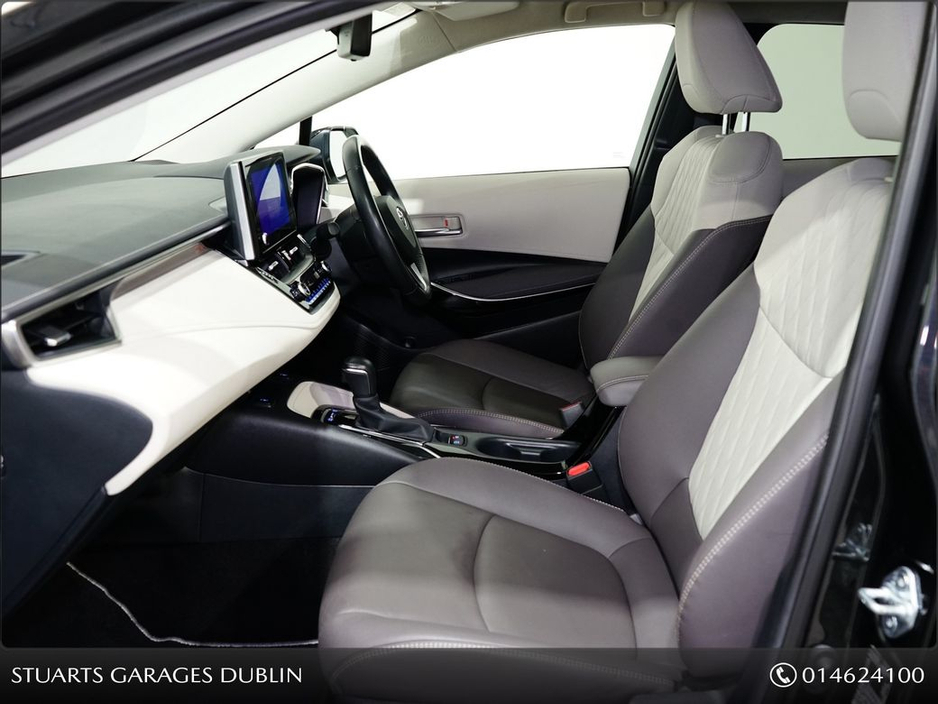 Toyota Corolla Hybrid SOL Saloon 4DR Auto*Night Sky Black Metallic with Light grey Partial leather*18" Bi-Tone Grey Alloys* — thumbnail 24