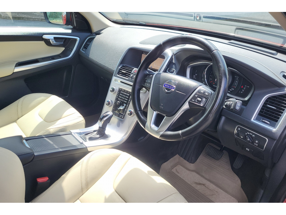 2017 Volvo XC60 2.4L Diesel For Sale Images