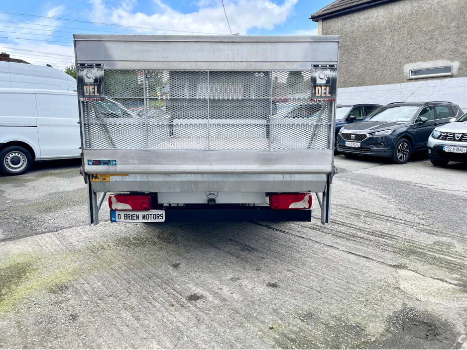 2022 Mercedes-Benz Sprinter 2L Diesel For Sale Images