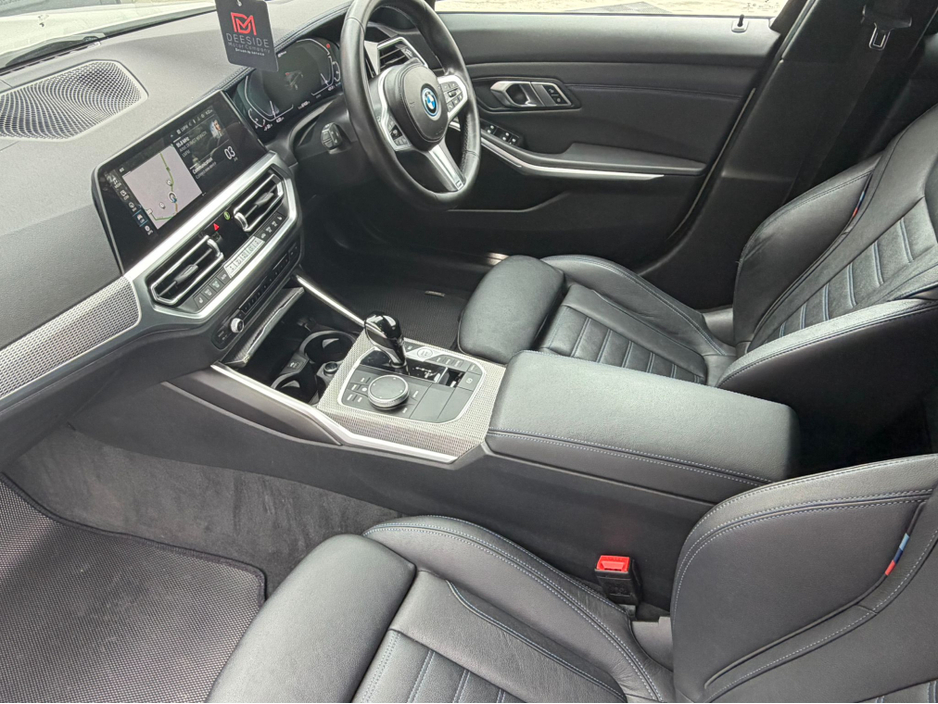 2022 BMW 3 Series 2L Hybrid For Sale Images