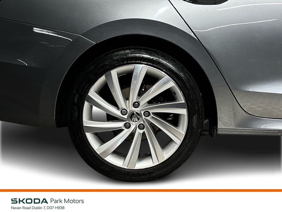 Skoda Octavia Style 1.0TSI 110BHP - Reversing Camera - Climate Control - Cruise Control - Heated Seats - Keyless Start - Apple CarPlay/Android Auto — thumbnail 10