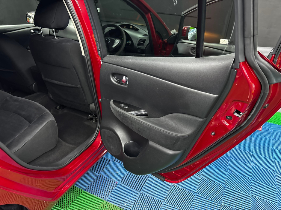 Nissan Leaf 24K EV SV 4DR AUTO — thumbnail 31