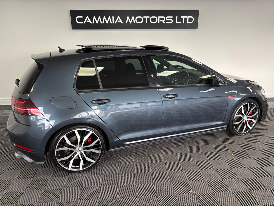 2019 Volkswagen Golf 2L Petrol For Sale Images
