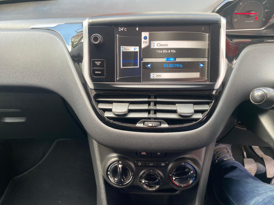 2014 Peugeot 208 1.2L Petrol For Sale Images