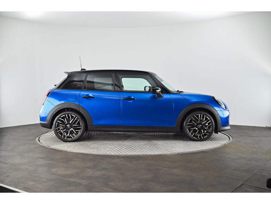 2025 MINI Cooper S 2L Petrol For Sale Images