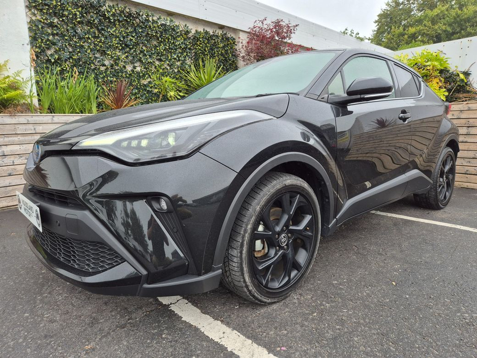 Toyota C-HR 1.8 HYBRID / G-PACK NERO EDITION / TOP SPEC / TAX €160