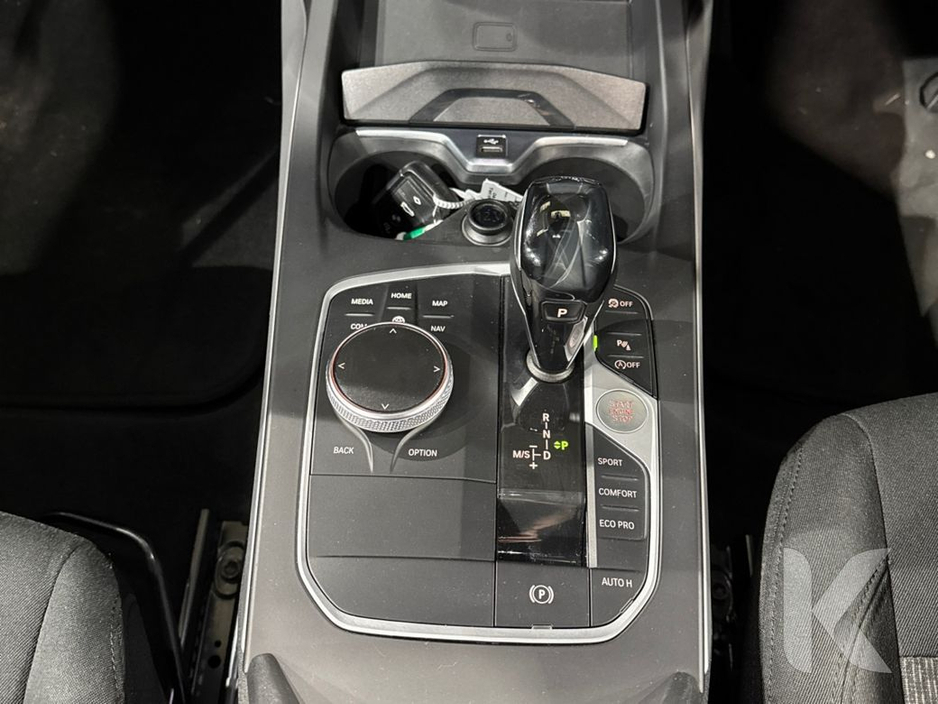 BMW 1 Series 1.5 AUTOMATIC - ALLOY WHEELS - CRUISE CONTROL - DRIVING ASSIST - ELECTRIC SEATS - REAR CAMERA - MULTI FUNCTION STEERING WHEEL — thumbnail 22