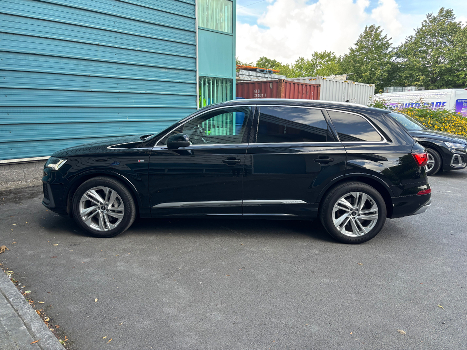 2023 Audi Q7 3.0L Diesel For Sale Images