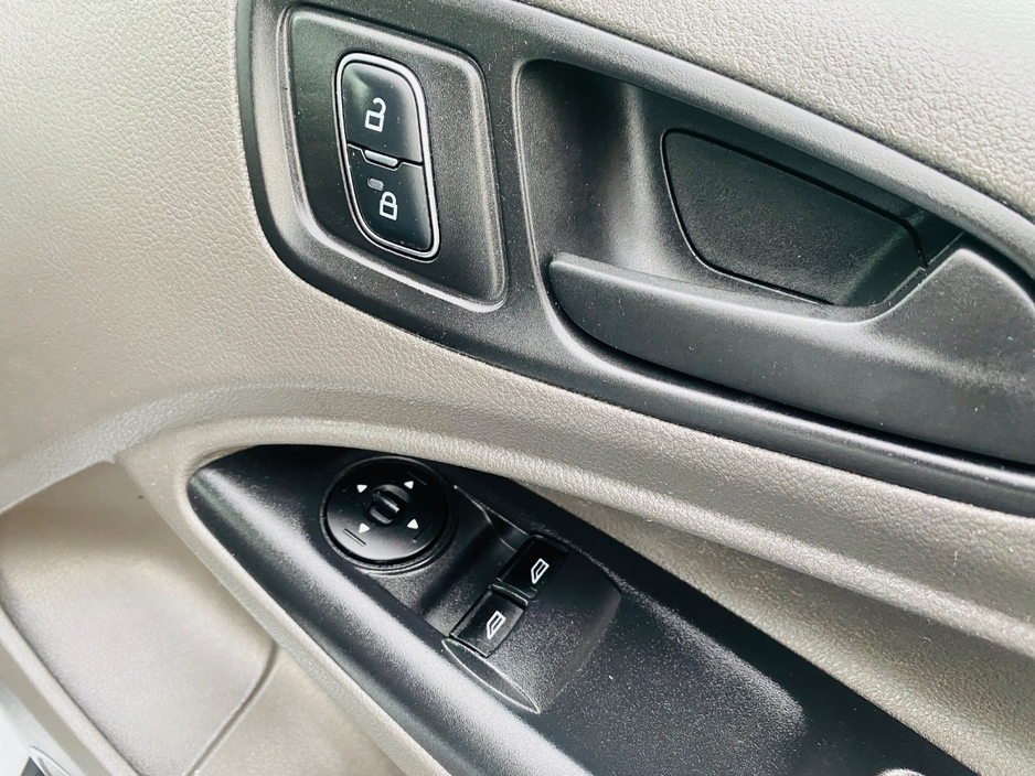 2022 Ford Transit Connect 1.5L Diesel For Sale Images