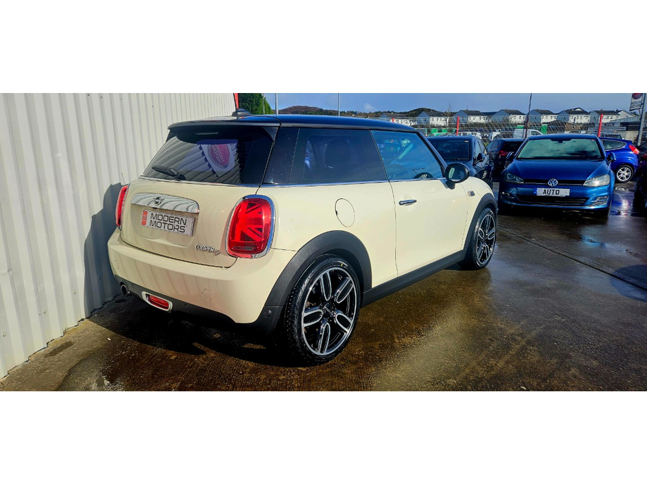 2018 MINI Cooper D 1.5L Diesel For Sale Images