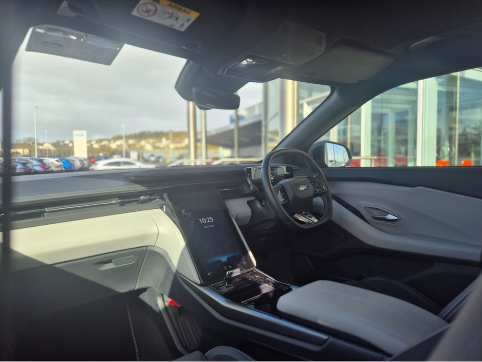 2025 Ford Capri 0L Electric For Sale Images