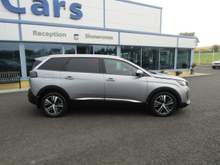 2021 Peugeot 5008 1.5L Diesel For Sale Images