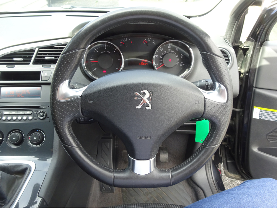 2016 Peugeot 5008 1.6L Diesel For Sale Images