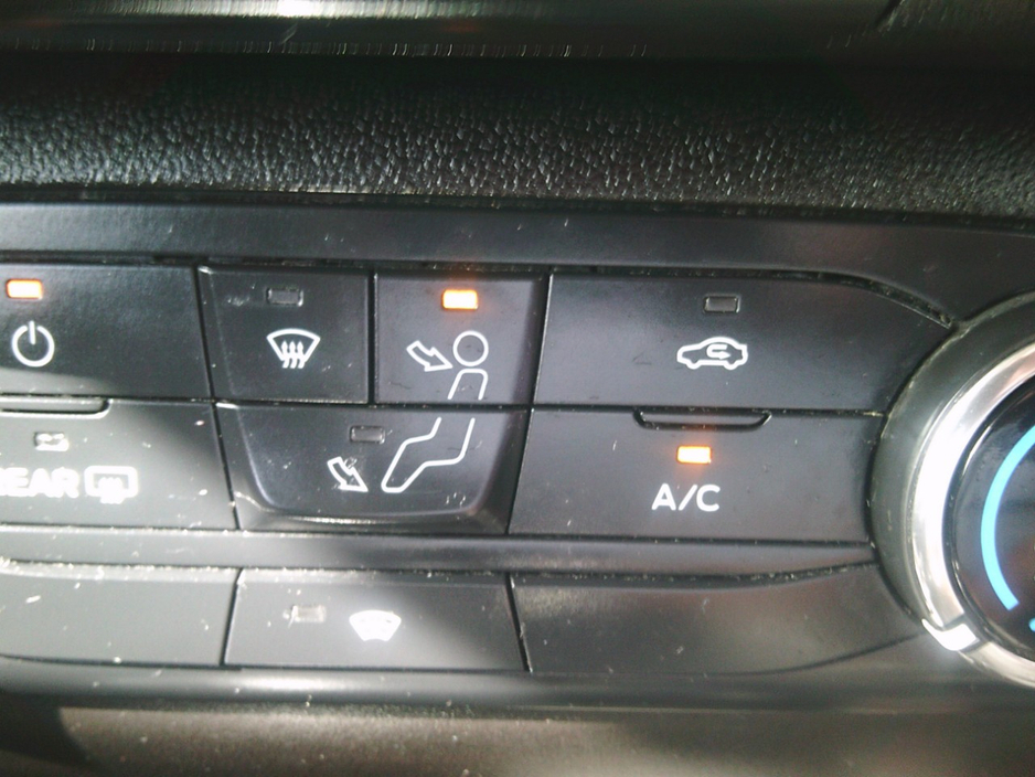 Ford Fiesta NCT 2028, ZETEC, €190 TAX, LOW KMS. HISTORY. — thumbnail 13