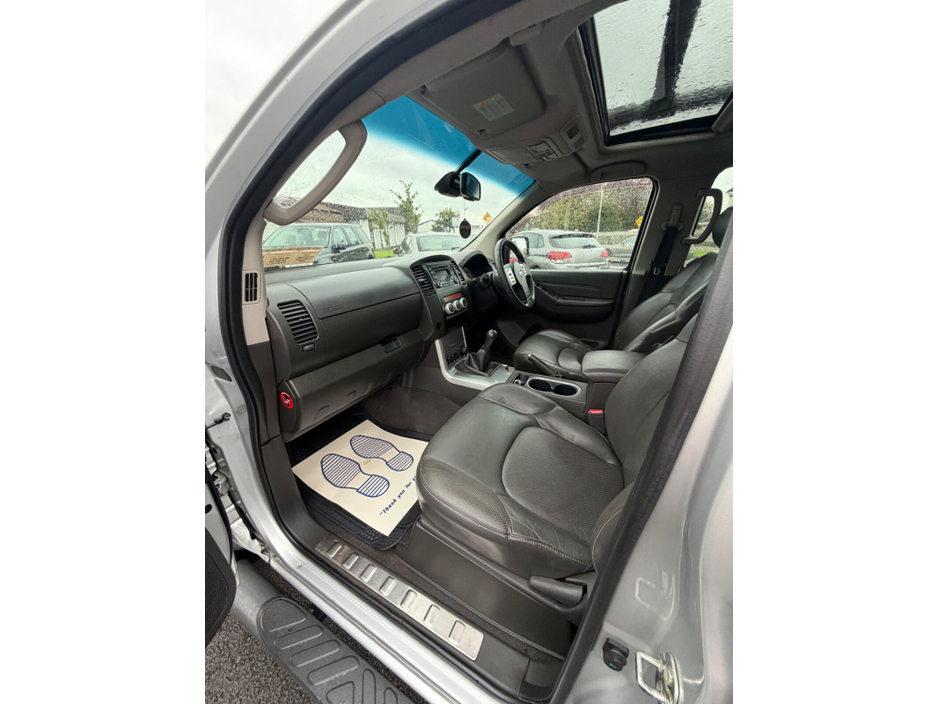 2014 Nissan Navara 2.5L Diesel For Sale Images