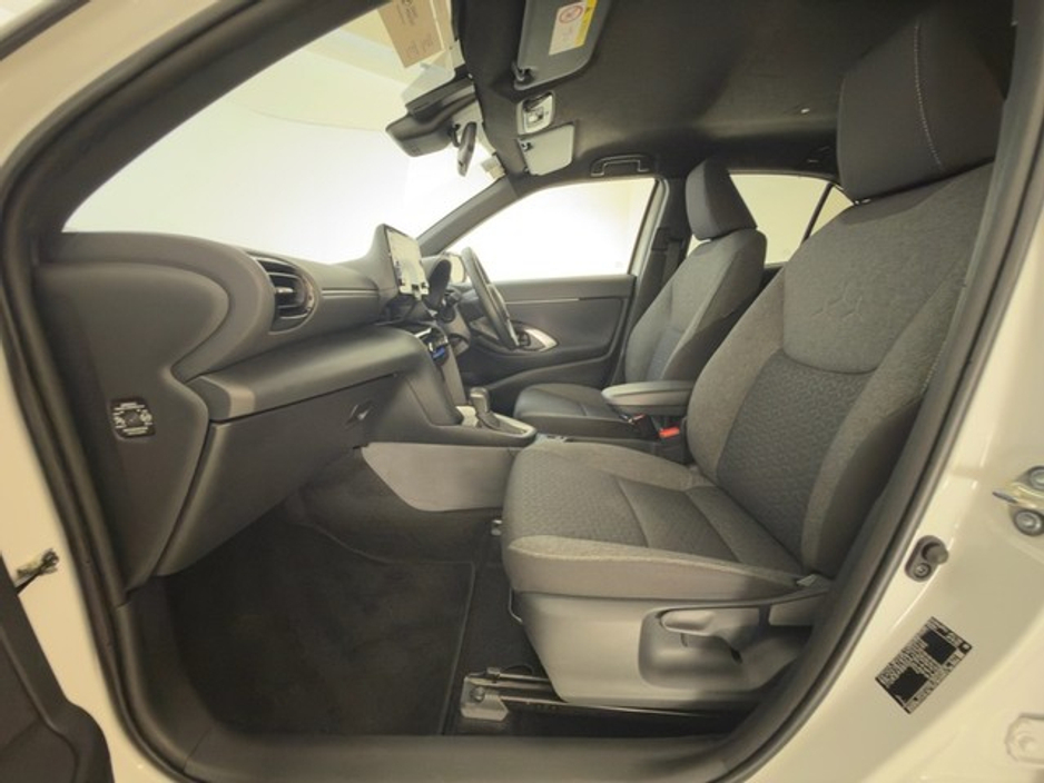 Toyota Yaris Cross Luna Sport Hybrid — thumbnail 6