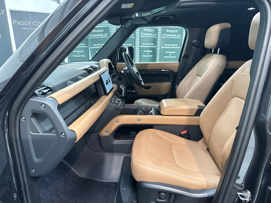 2026 Land Rover Defender 3L Diesel For Sale Images