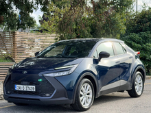 Toyota C-HR HYBRID LUNA//REAR CAM//PARK SENSORS//PARK ASSIST