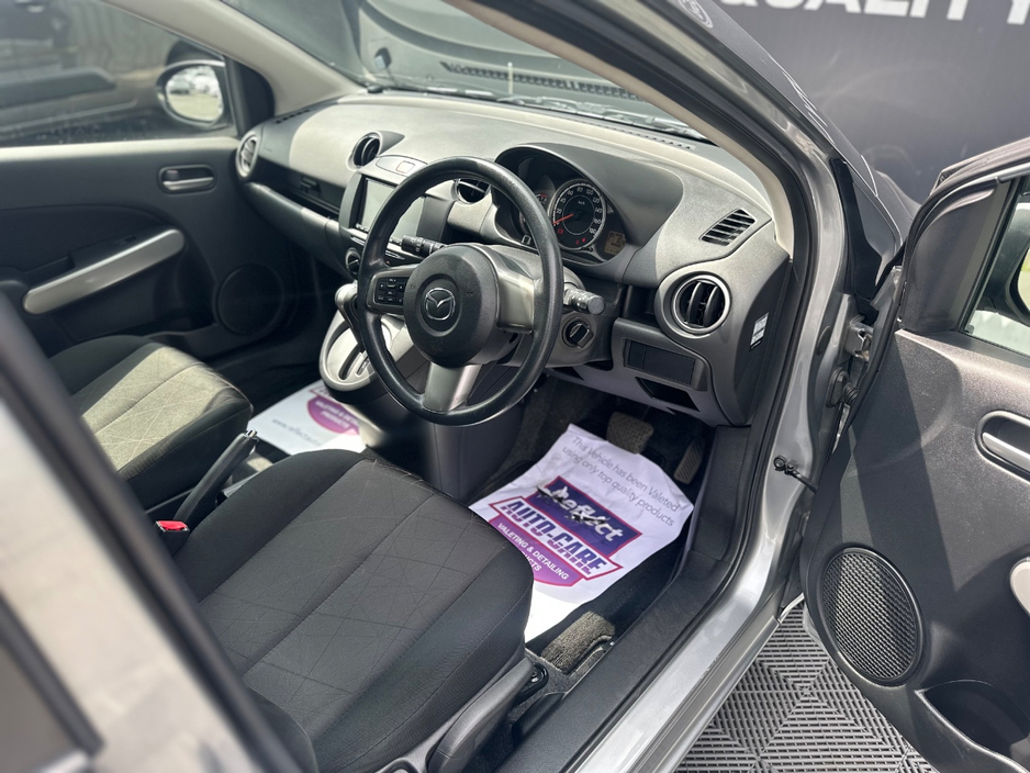Mazda Demio 1.3 Petrol Automatic — thumbnail 10