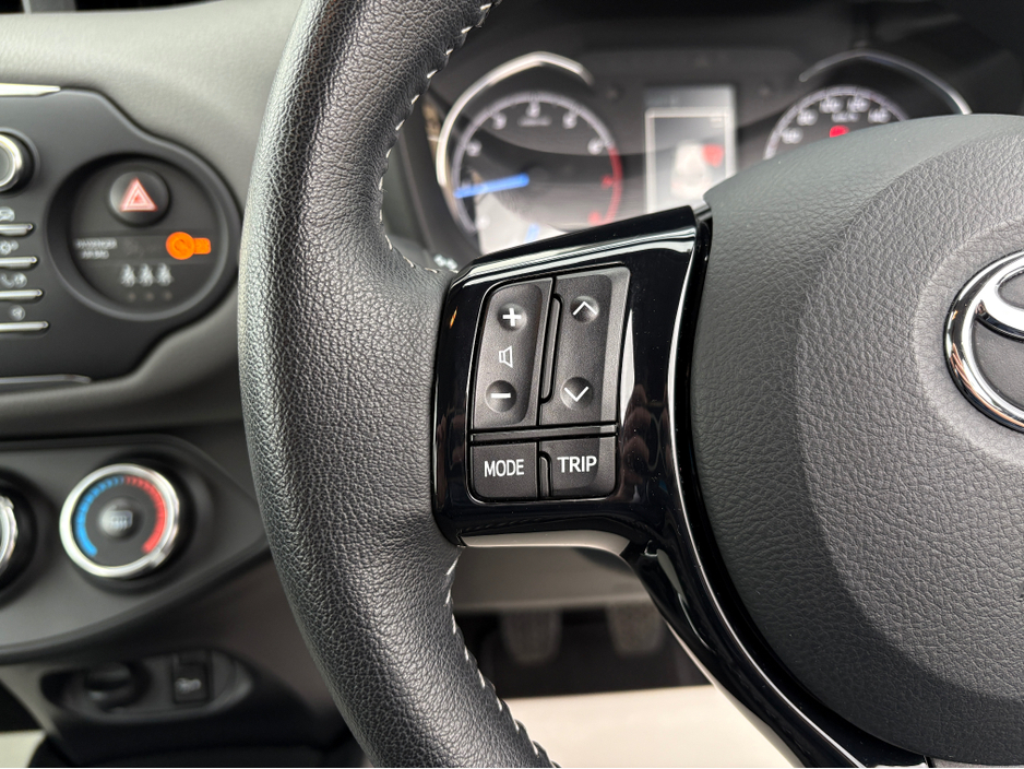 2017 Toyota Yaris 1L Petrol For Sale Images