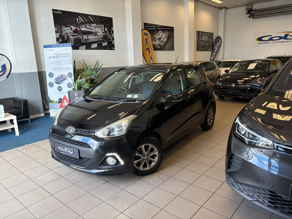 Hyundai i10 1.0 Deluxe Auto 4DR. Irish Car, NCT & TAX, 2Keys, Bluetooth, MFSW, Air Conditioning, Irish Radio, Alloy Wheels, Folding Rear Seats, Luggage Cover, USB/AUX and more. — thumbnail 4