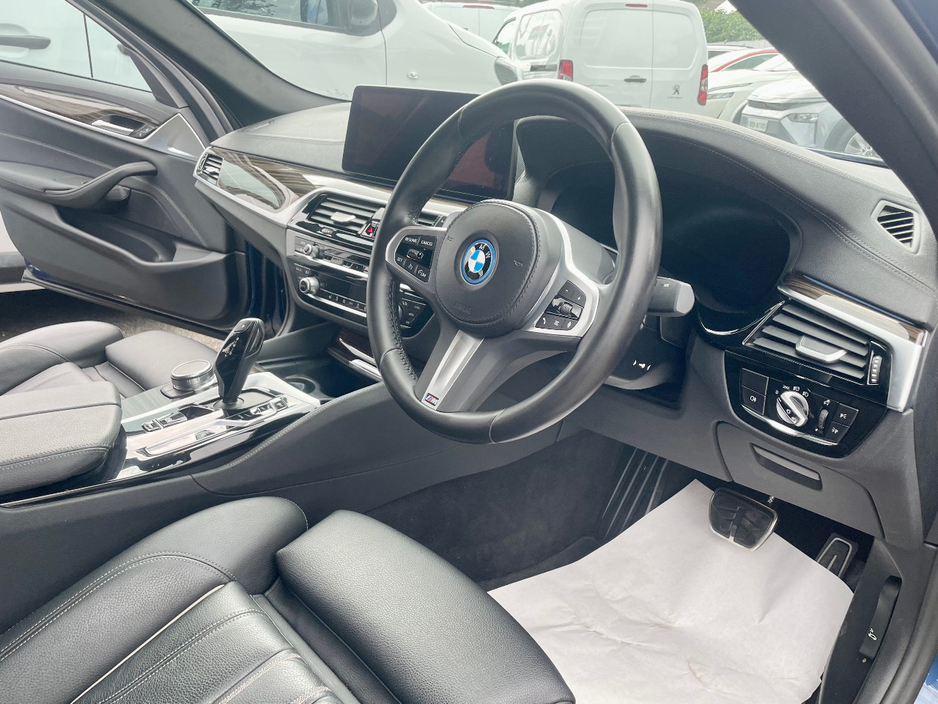 2023 BMW 5 Series 2L Petrol Plug-in Hybrid For Sale Images