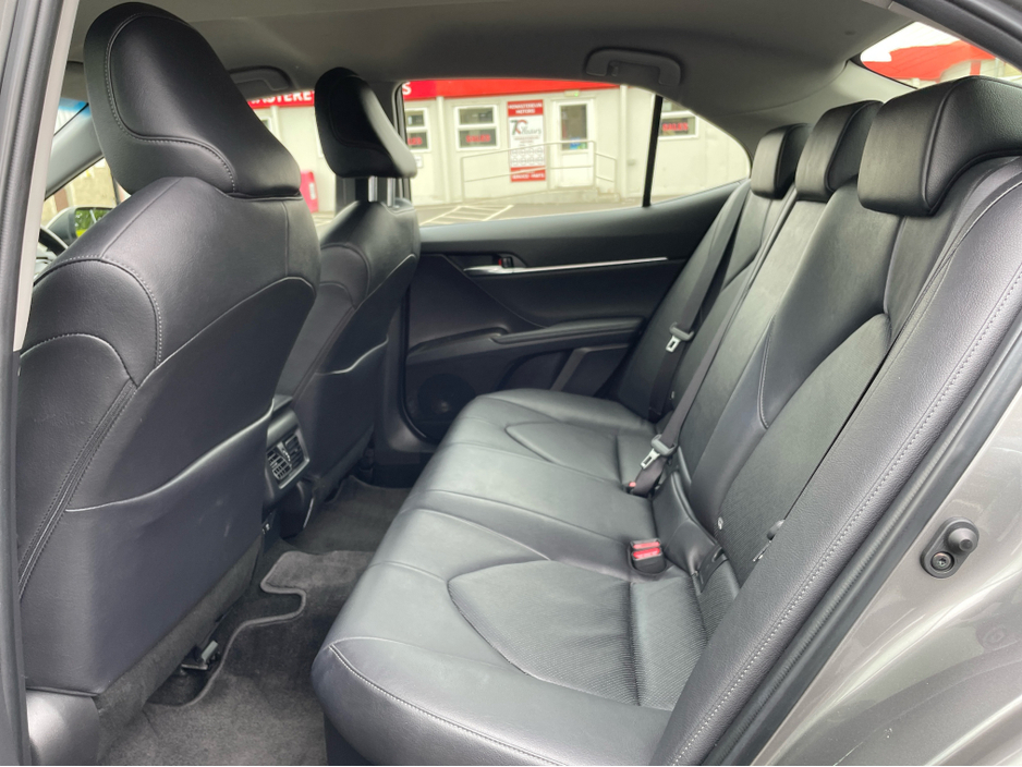 2022 Toyota Camry 2.5L Petrol Hybrid For Sale Images