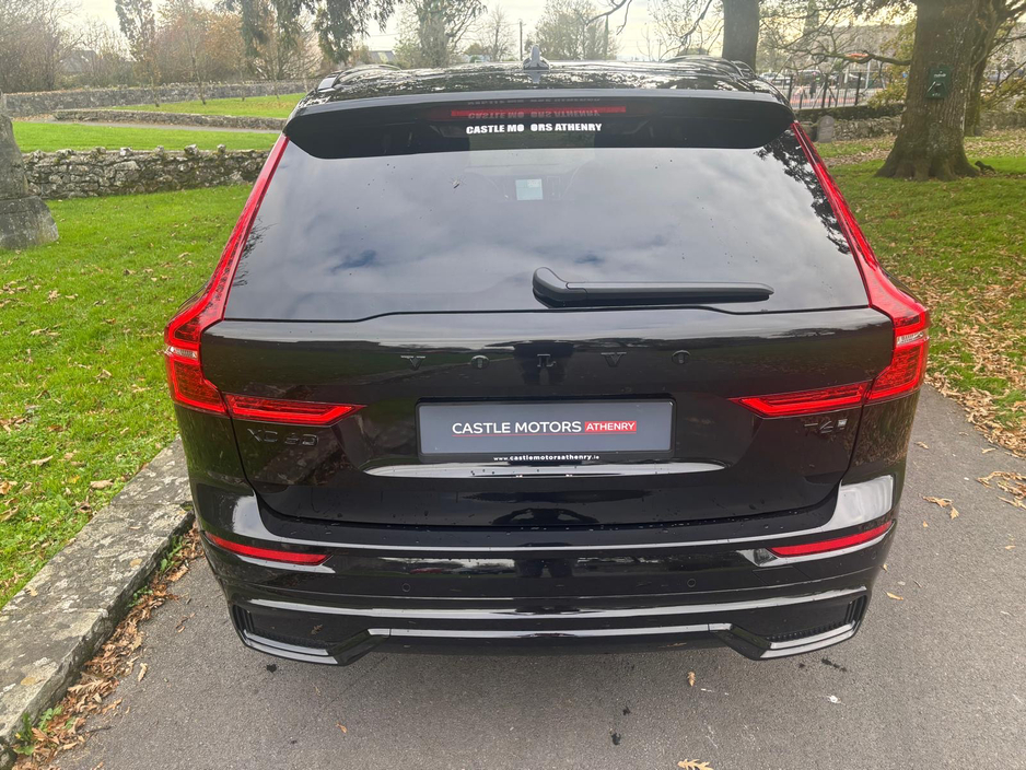 2025 Volvo XC60 2L Petrol Plug-in Hybrid For Sale Images
