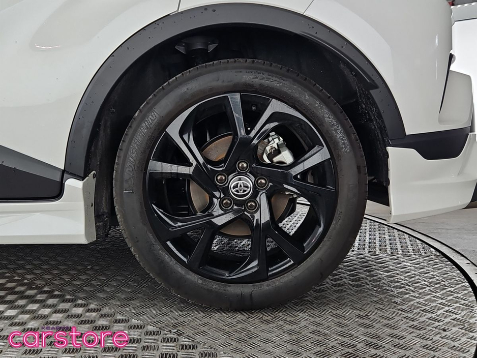 Toyota C-HR 1.8 HYBRID Auto (Full body kit) — thumbnail 14