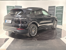 2022 Porsche Cayenne 3L Petrol Plug-in Hybrid For Sale Images