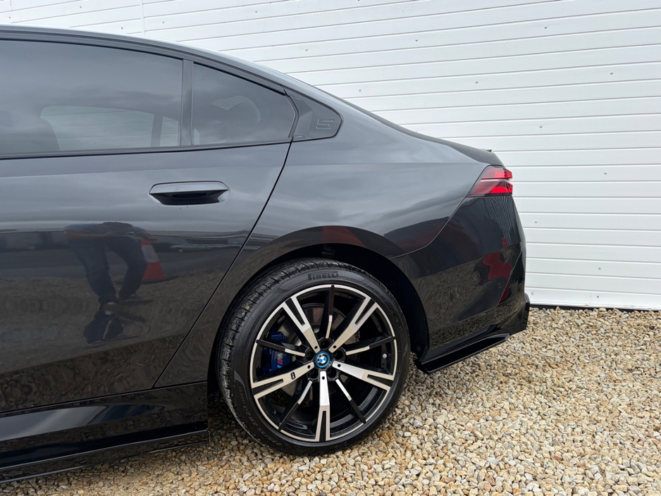 2024 BMW 5 Series 2L Petrol Plug-in Hybrid For Sale Images