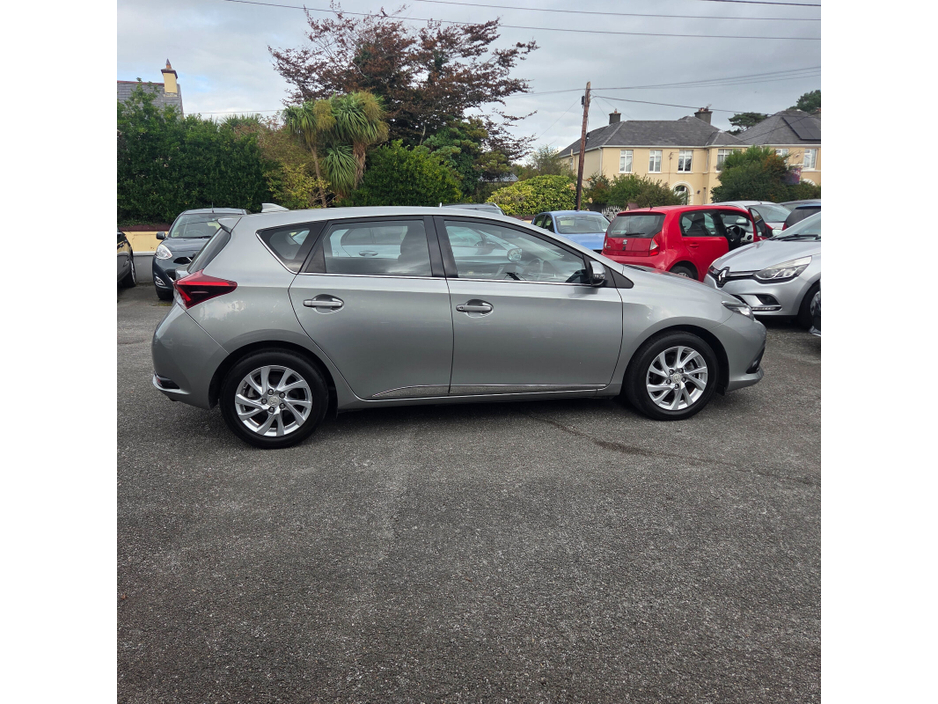 2016 Toyota Auris 1.2L Petrol For Sale Images