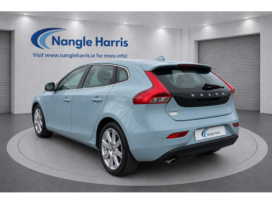 2017 Volvo V40 2L Diesel For Sale Images