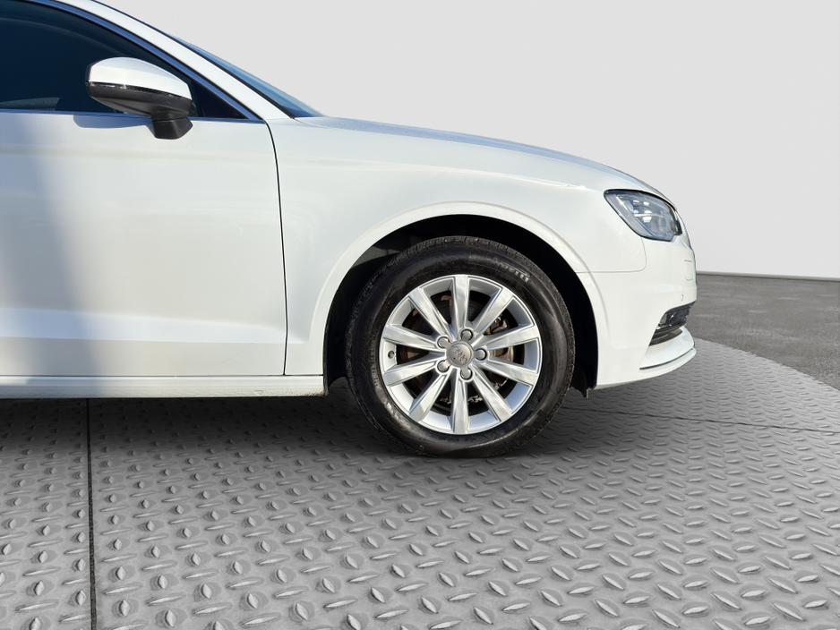 Audi A3 2015 Audi A3  Saloon 1.4 TFSi Automatic — thumbnail 20