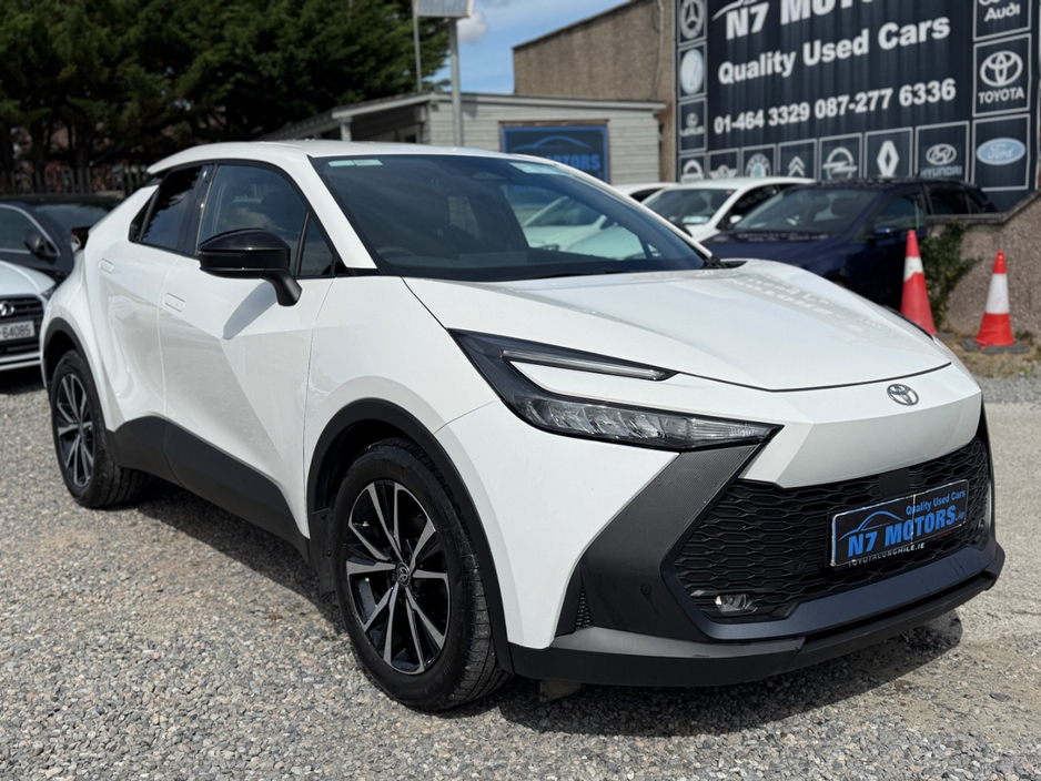 2025 Toyota C-HR For Sale Images