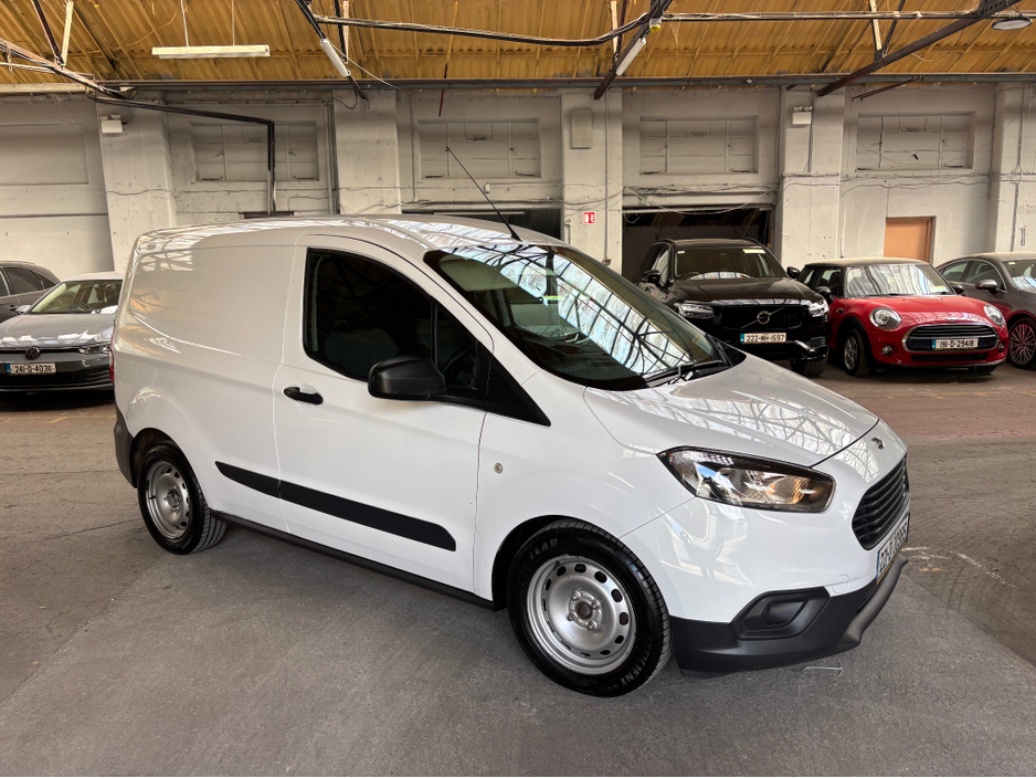 2022 Ford Transit Courier